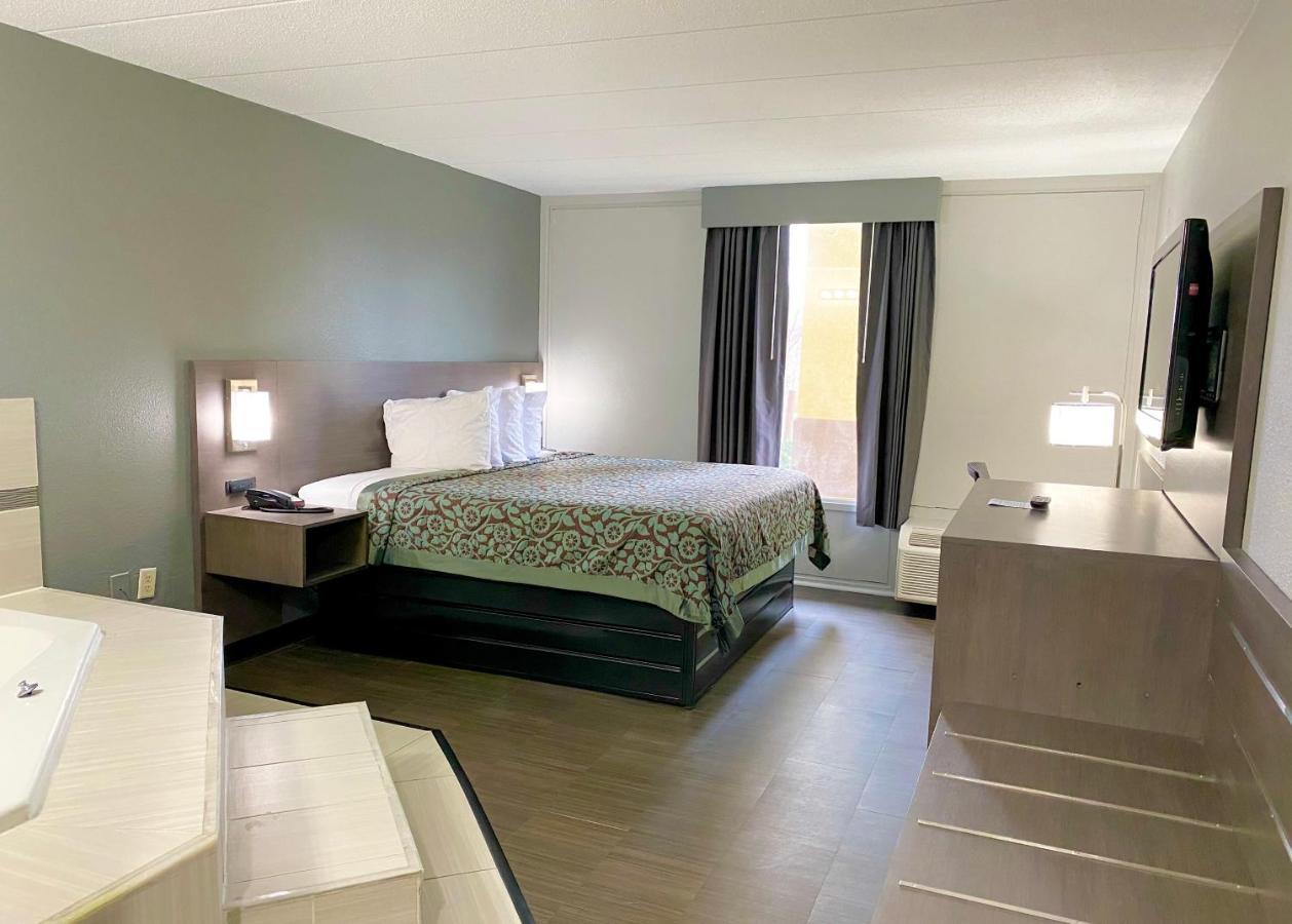 Days Inn By Wyndham Sharonville Zewnętrze zdjęcie