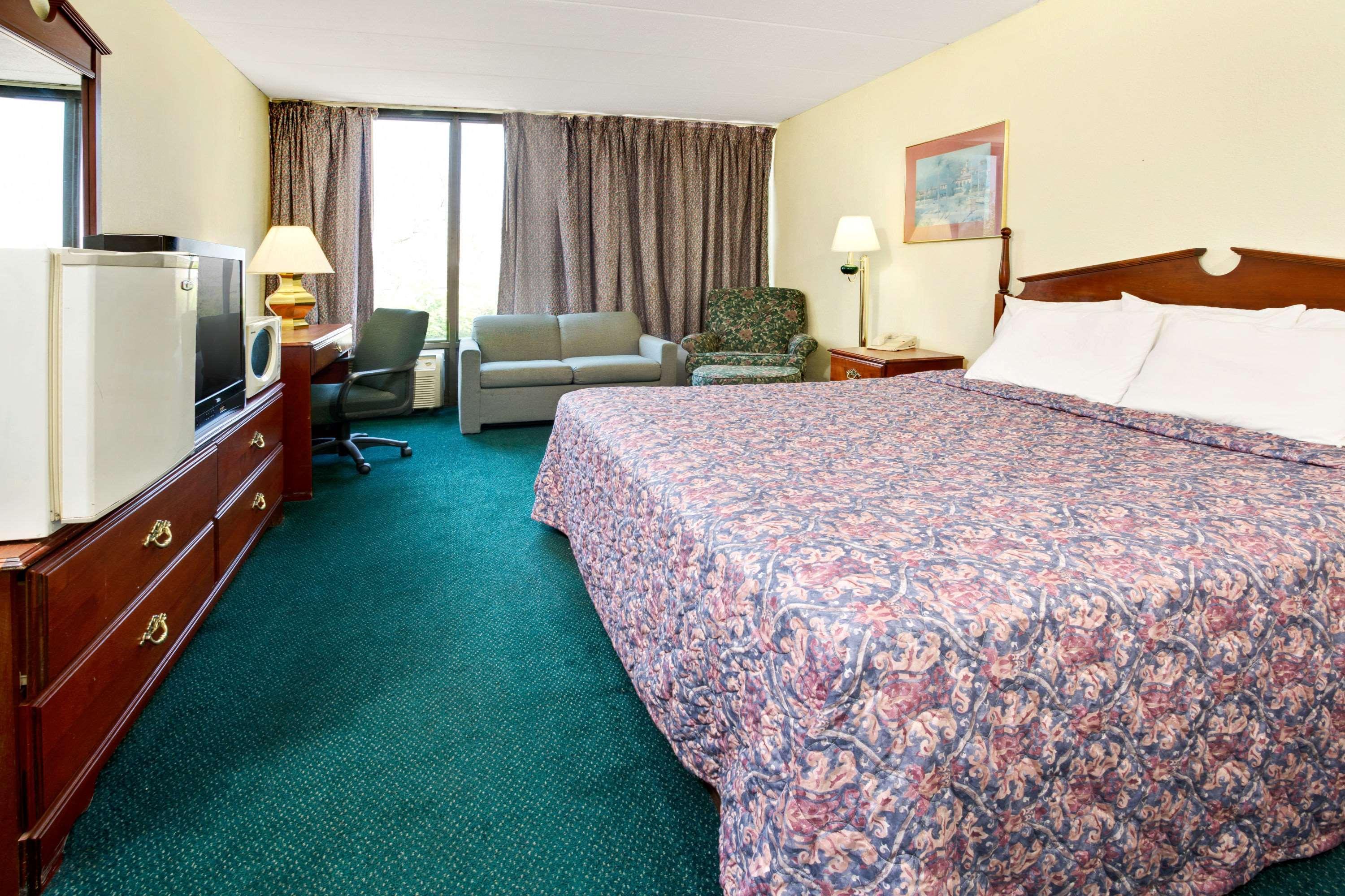 Days Inn By Wyndham Sharonville Zewnętrze zdjęcie