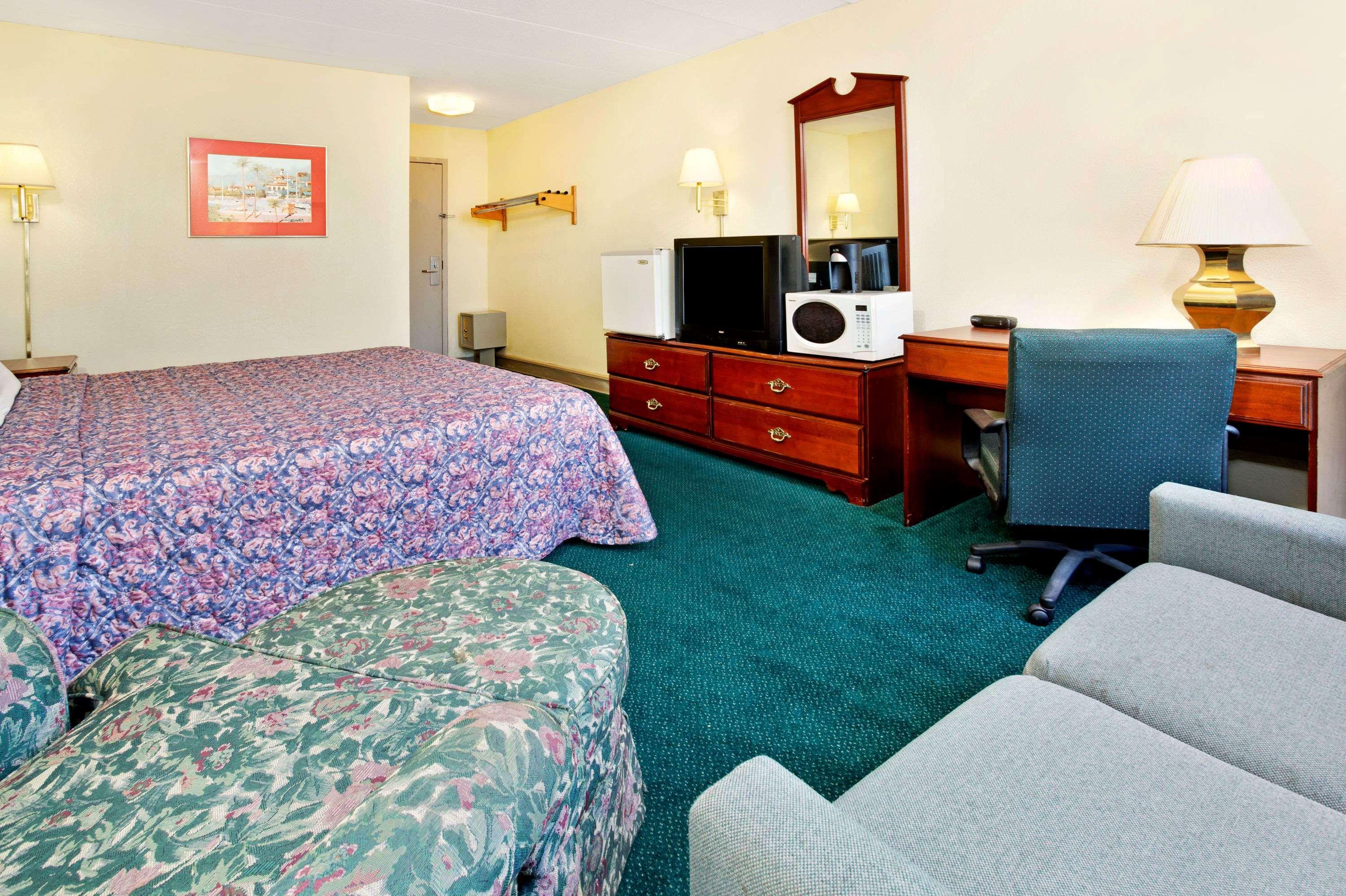 Days Inn By Wyndham Sharonville Zewnętrze zdjęcie