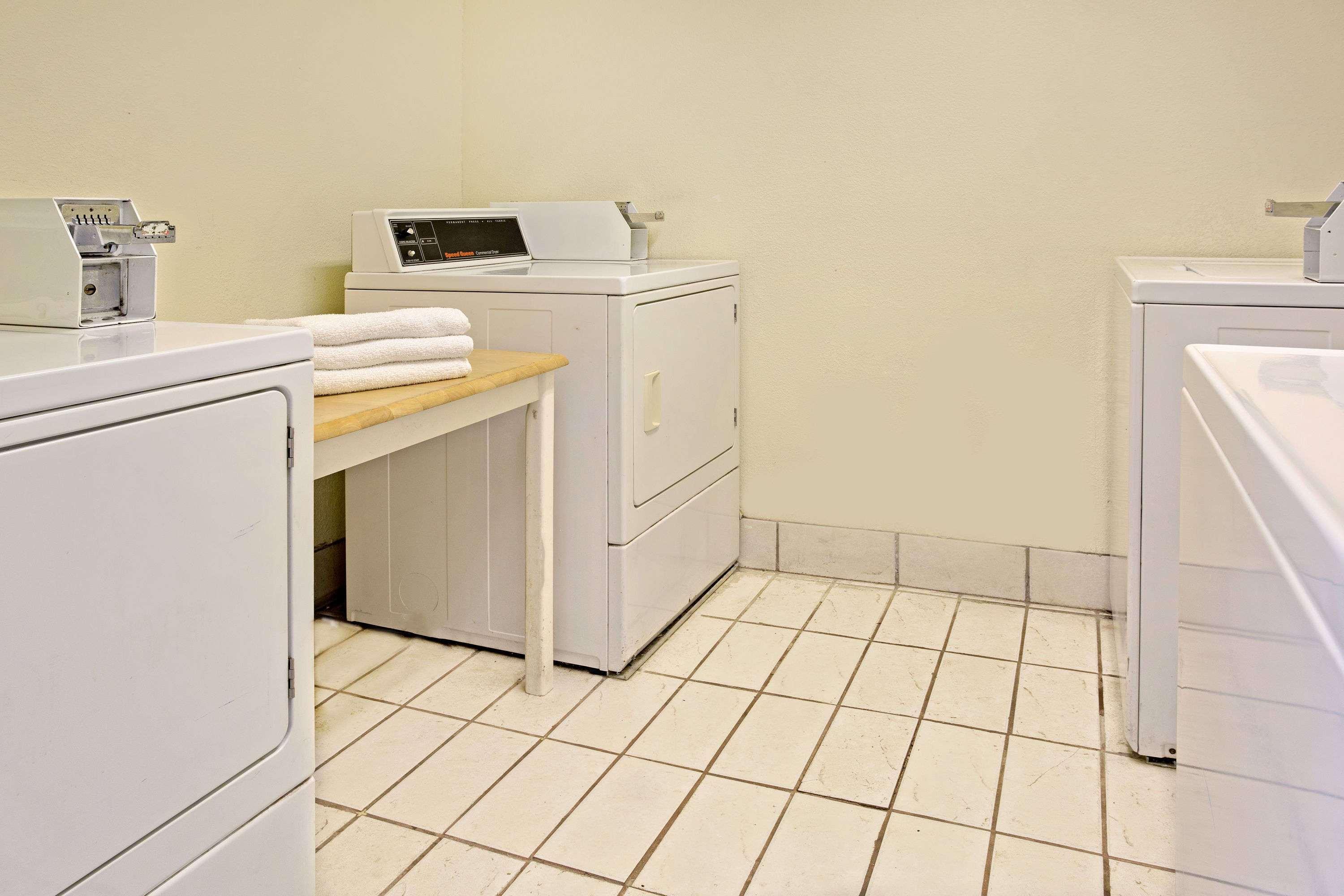 Days Inn By Wyndham Sharonville Zewnętrze zdjęcie
