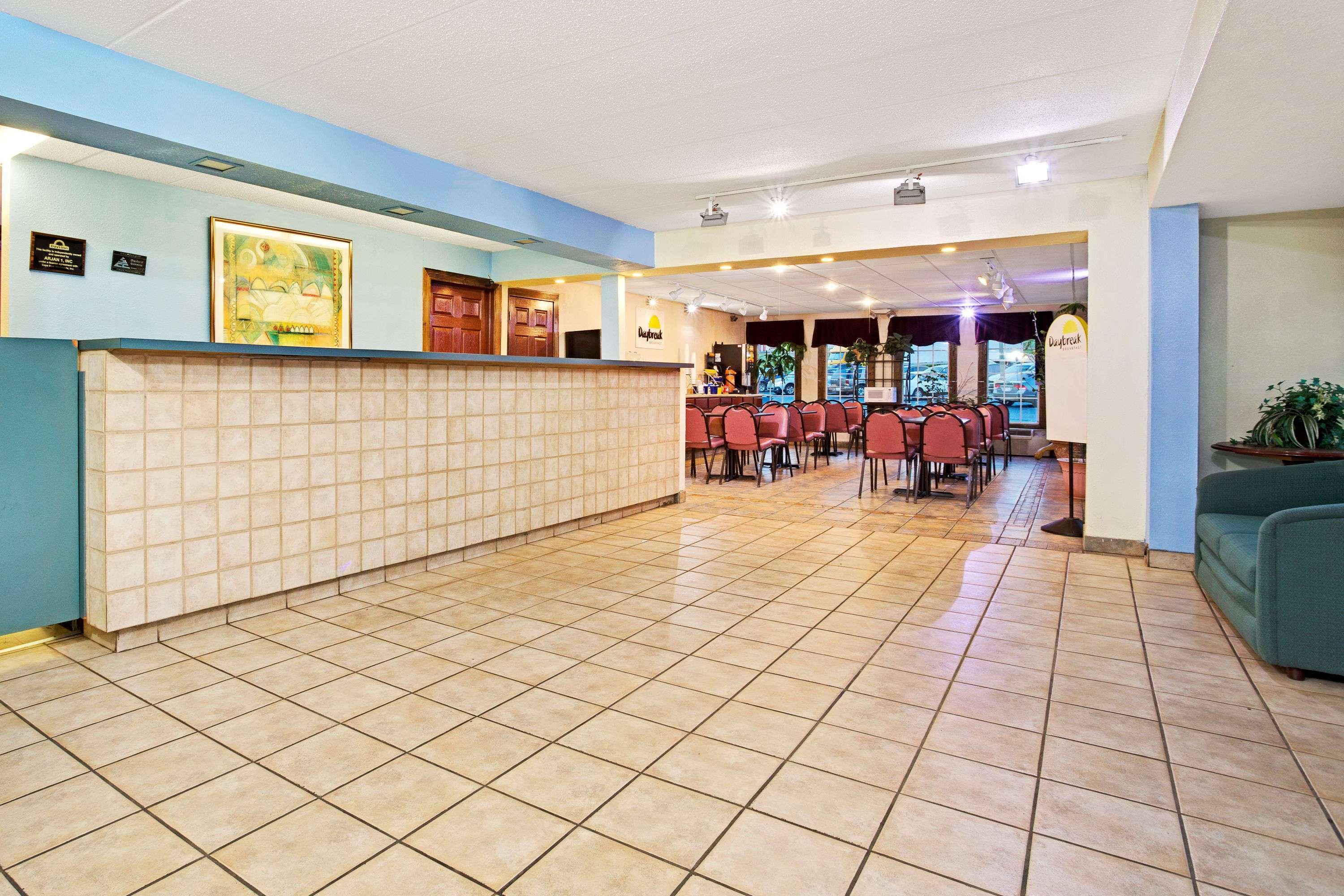 Days Inn By Wyndham Sharonville Zewnętrze zdjęcie